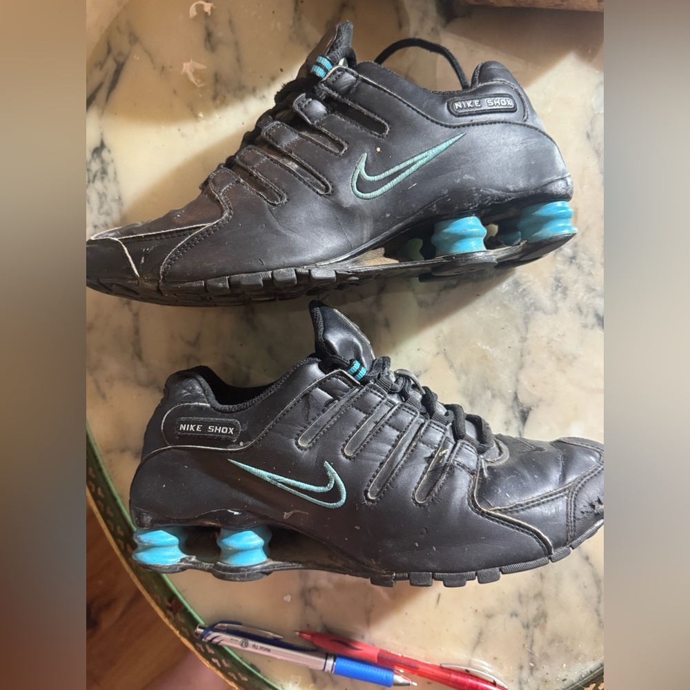Nike Shox (women’s)